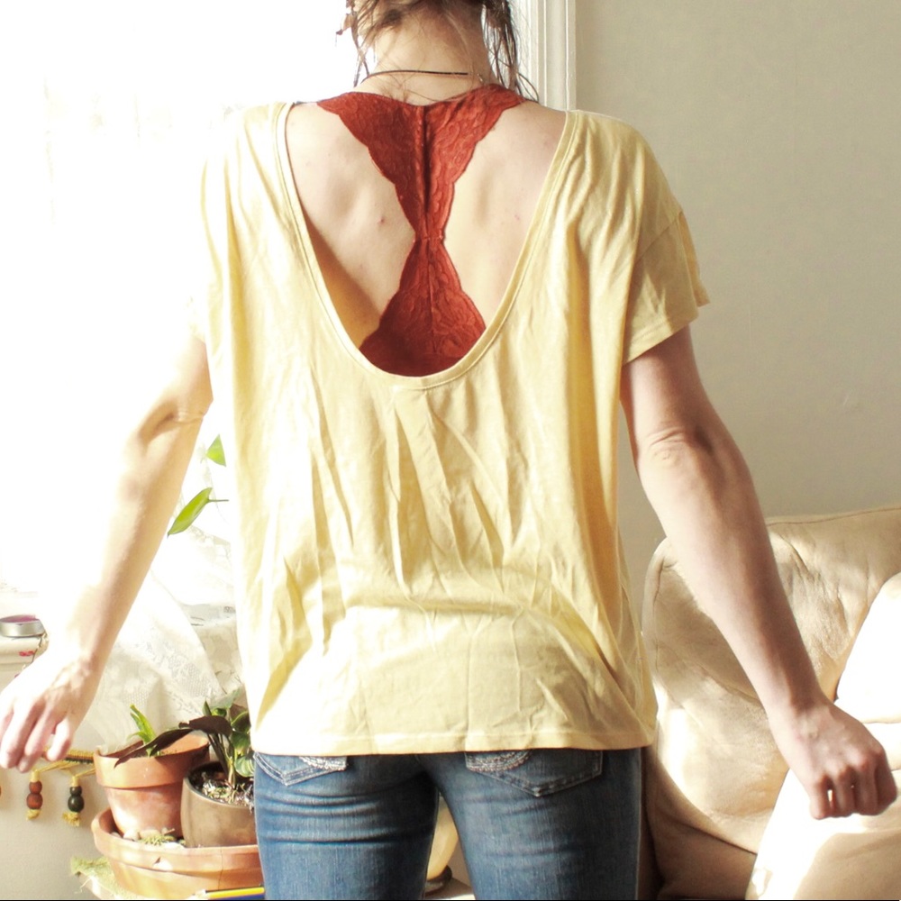 Victoria Sport Tee